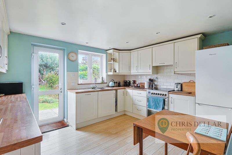 4-bed terraced on Greenways, Buntingford, £499,995