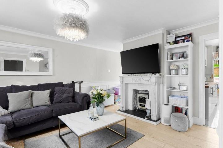 Main image of property: Pinnacles, Waltham Abbey