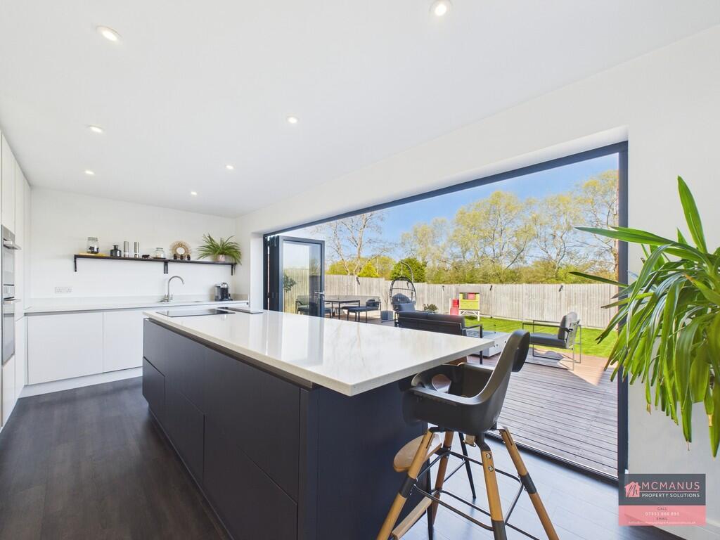 House in Stevenage - View 2