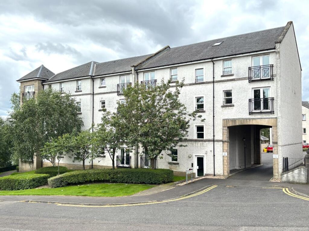 Main image of property: 3 Edmund Place, Dunfermline
