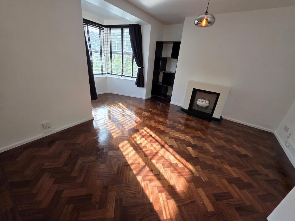 Apartment in Welwyn Garden City, Haldens - View 5
