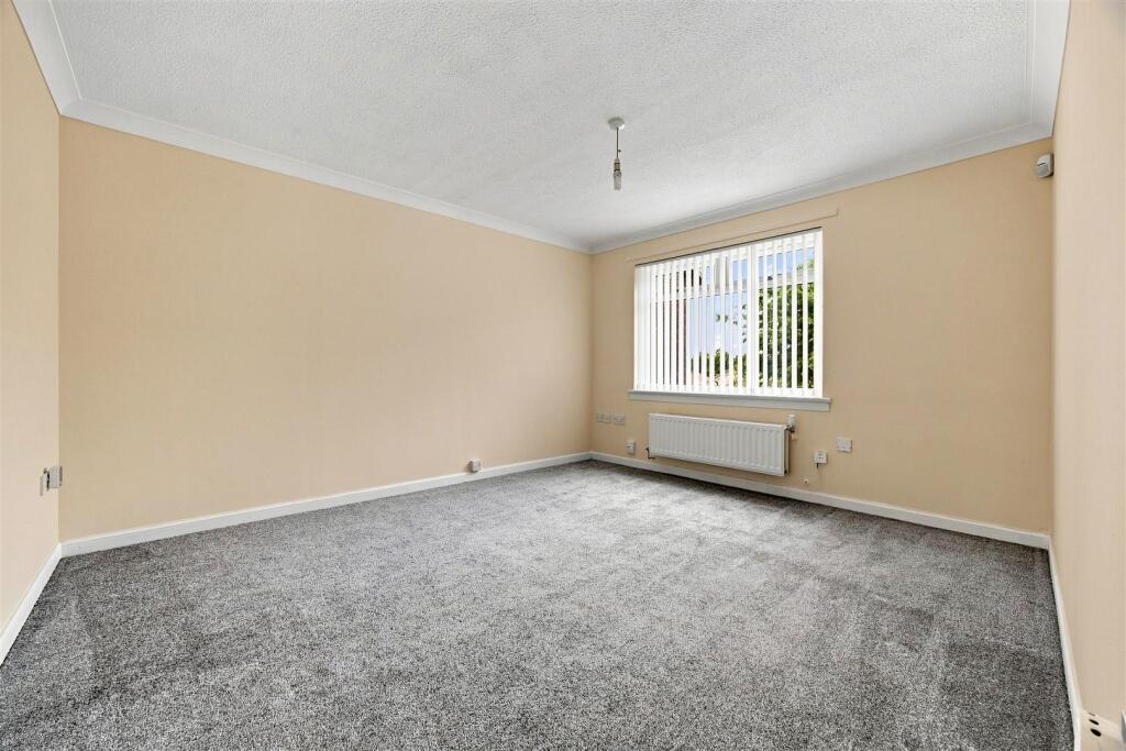 House in Glasgow - More