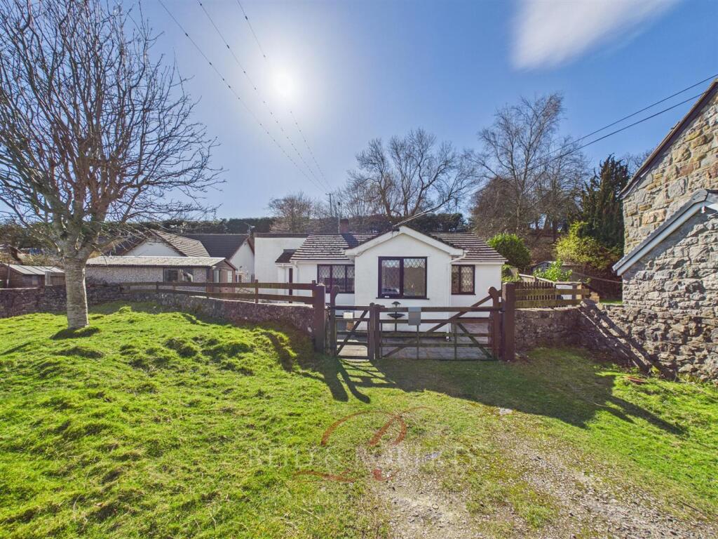 Main image of property: Halkyn, Holywell