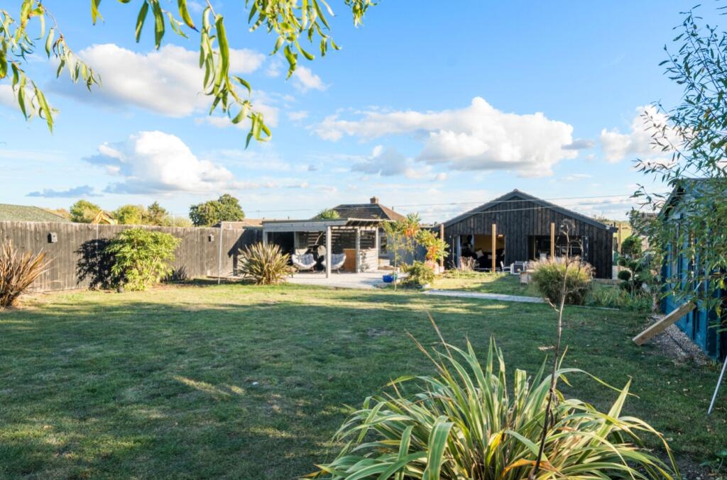 House in North Kesteven, Martin - View 4