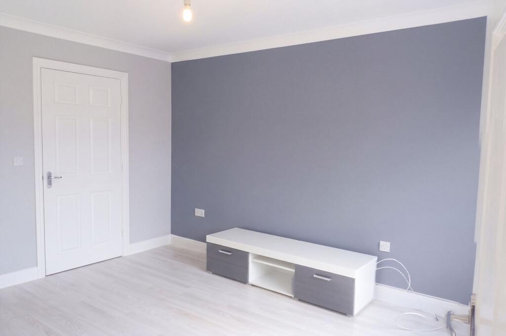 House in Salford, Linnyshaw - View 2