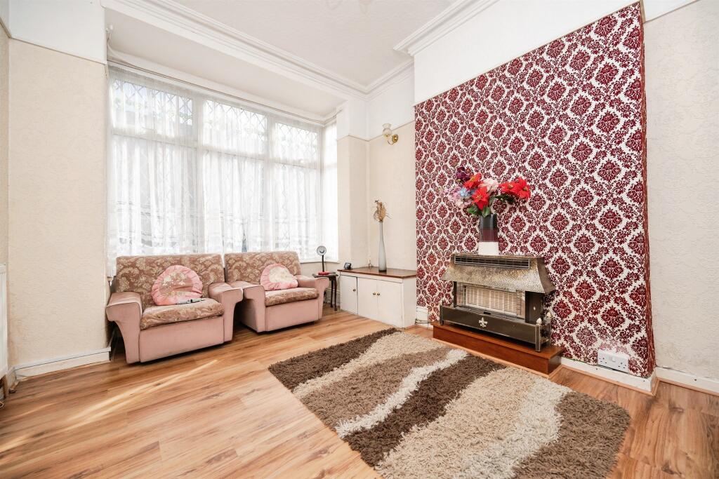 House in Sandwell, West Midlands - View 3