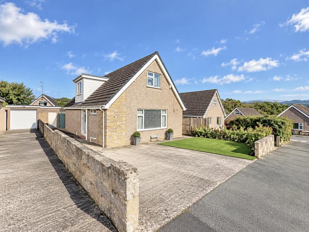 3-bed detached on Grange Road, Llanrhos, £349,500