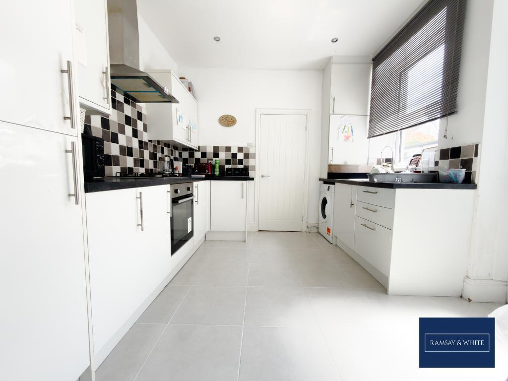 House in Aberdare, Gadlys - More