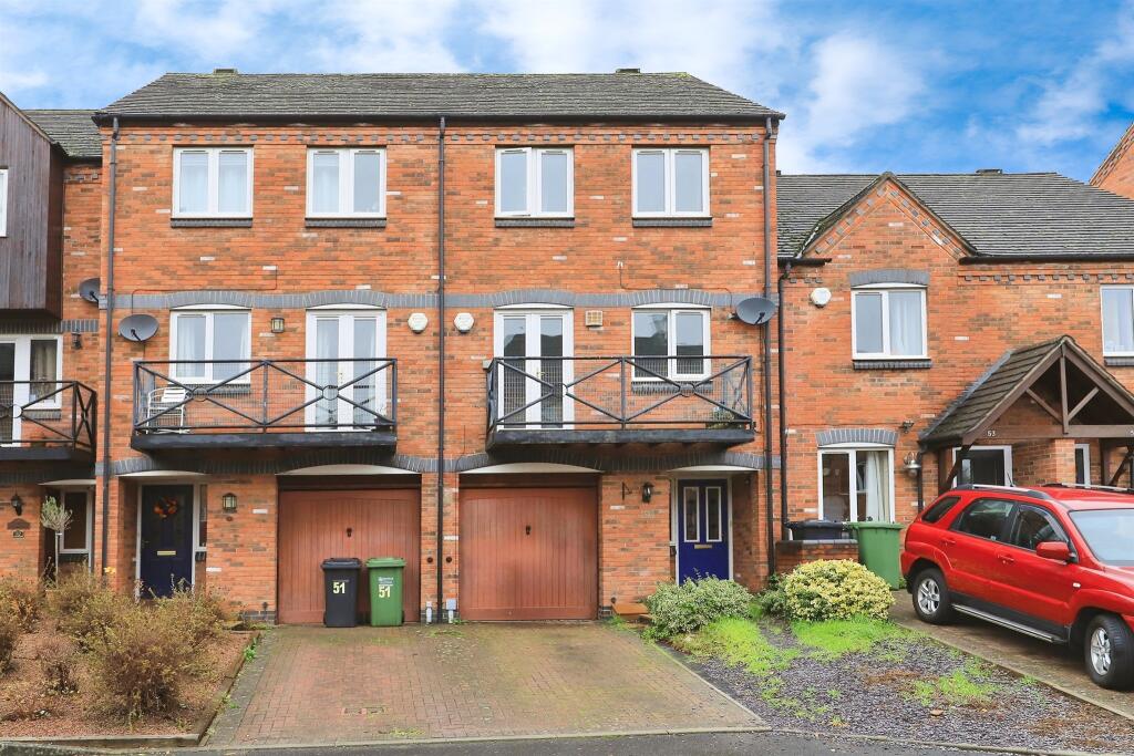 Main image of property: Round Hill Wharf, Kidderminster