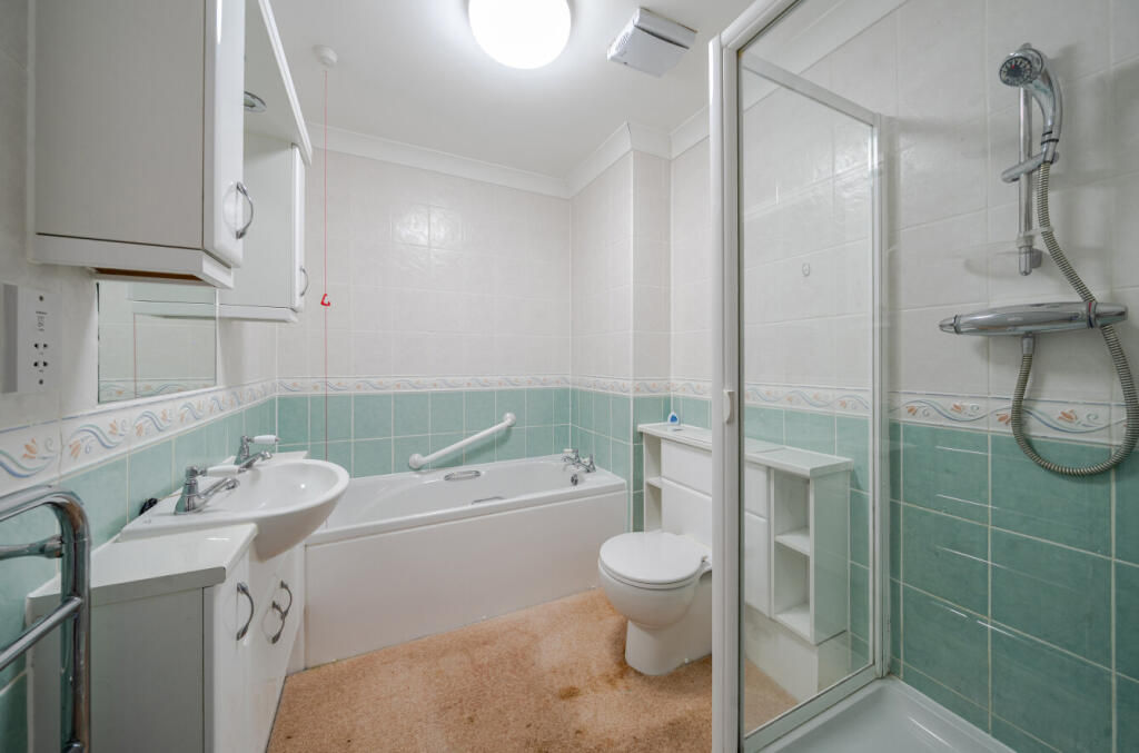 Apartment in Hart, Fleet - More