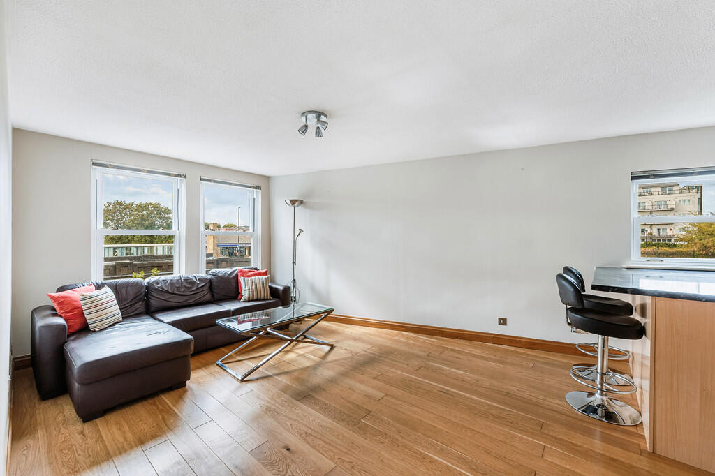 Apartment in London - View 5