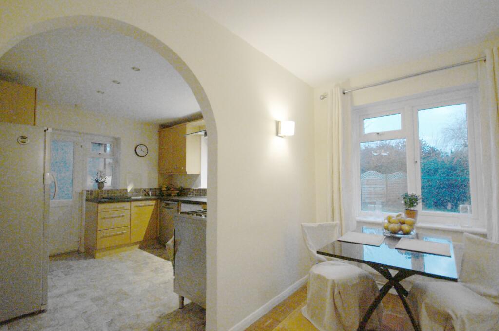 House in Kingston upon Thames - View 4
