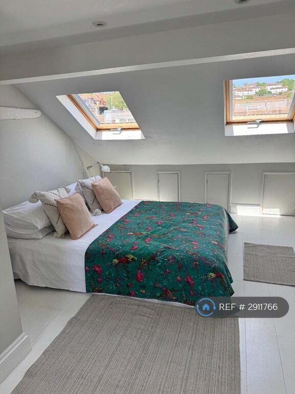 4 bedroom terraced house for rent