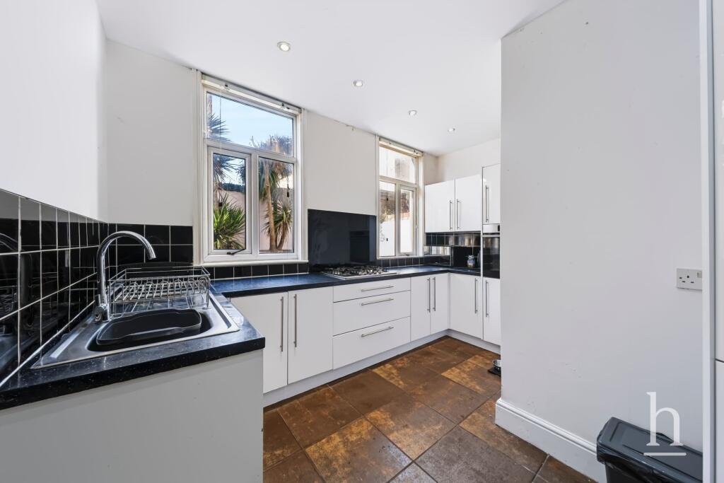 Seabank Road, Wallasey, CH45 photo 3