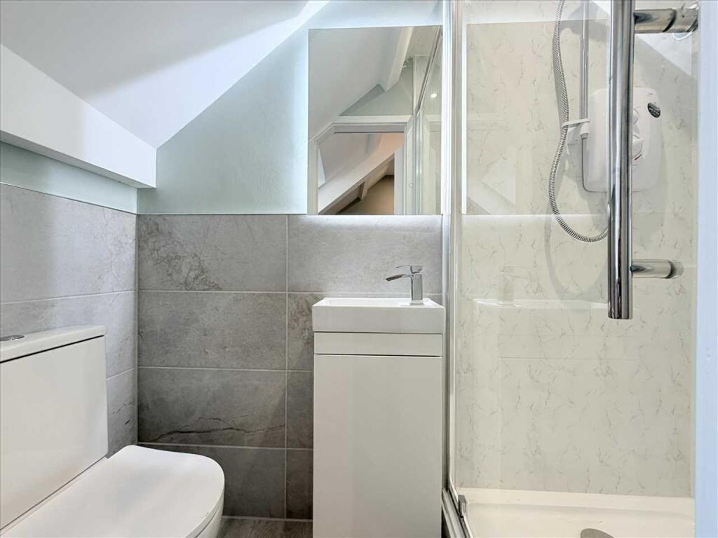 Apartment in Plymouth - More