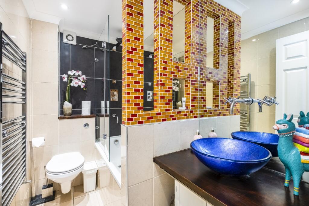 2 bedroom semi-detached house for rent