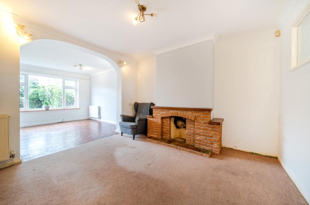 Renfrew Drive, Wollaton, Nottinghamshire, NG8 image 4