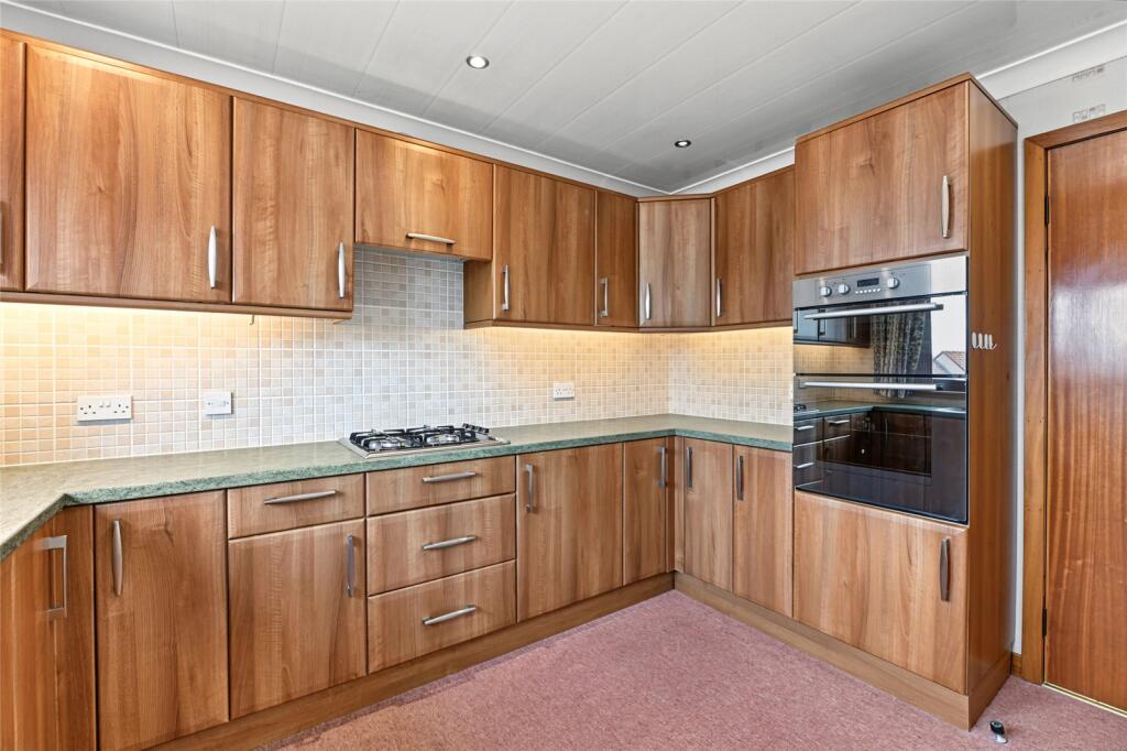 House in Perth - View 4