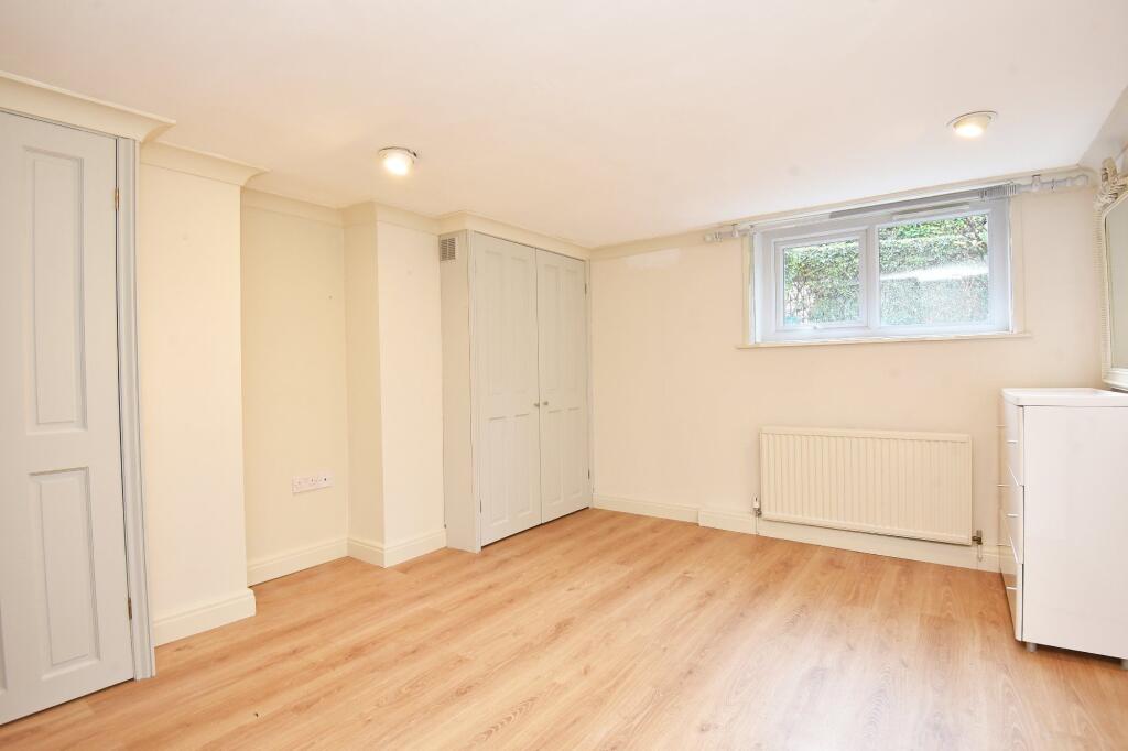 Apartment in Harrogate - View 5