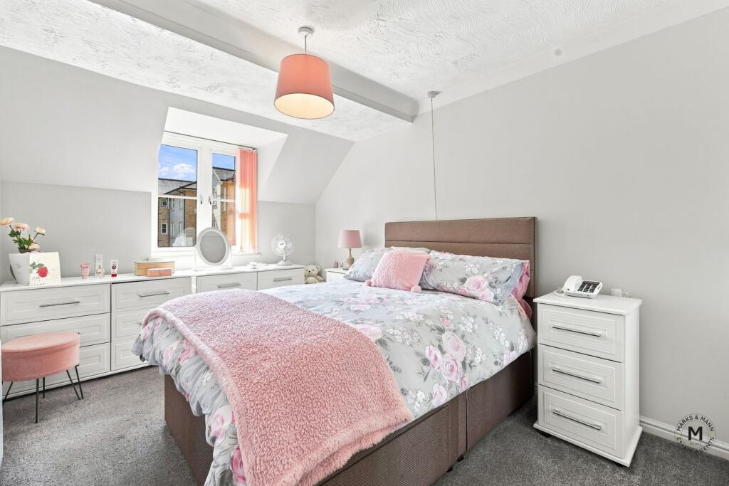Apartment in Ipswich, Suffolk - More