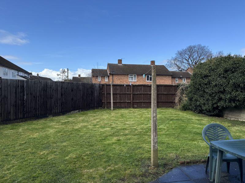24 John Buchan Road photo 4