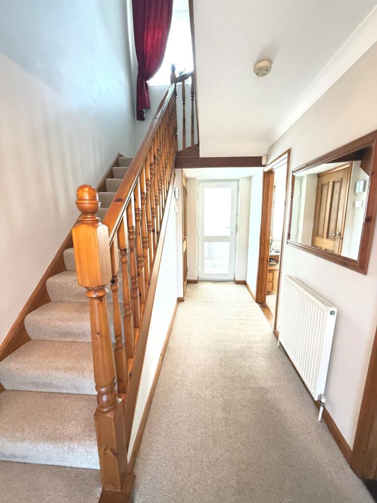 Holmbrook Way,frinton-on-sea photo 3