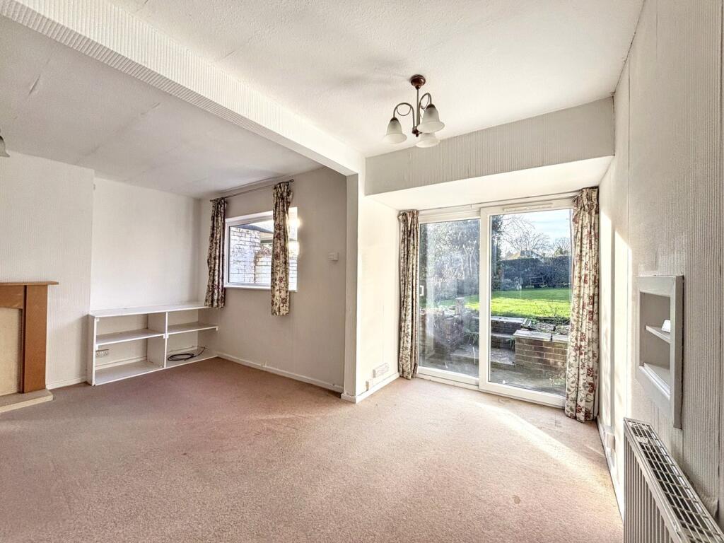 Old Farm Road, Bexhill-on-Sea, TN39 photo 3
