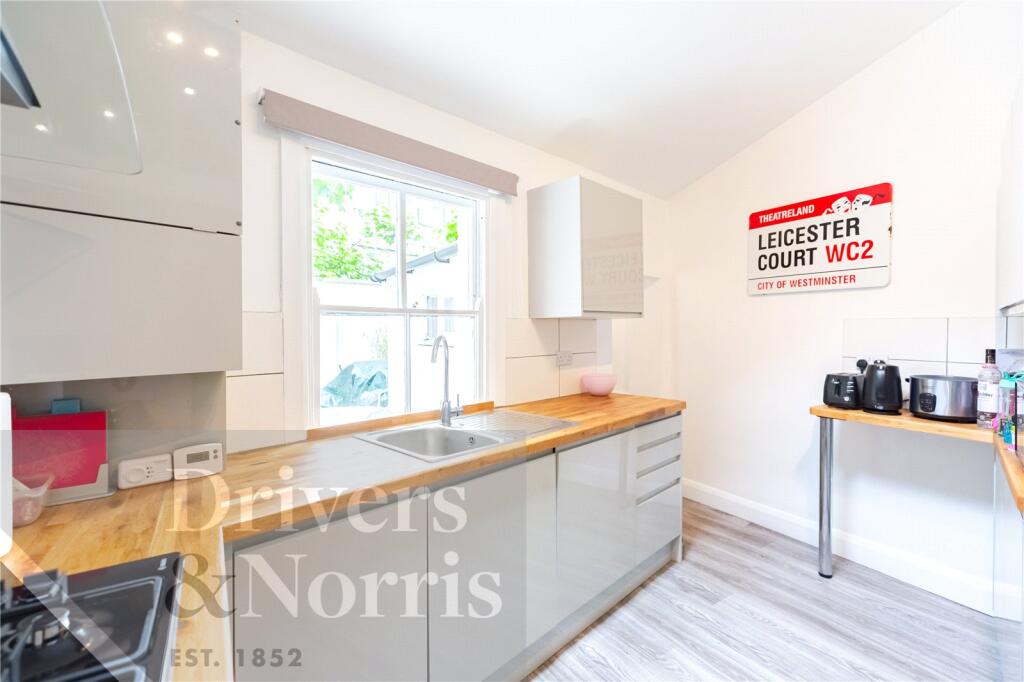 House in London - View 4