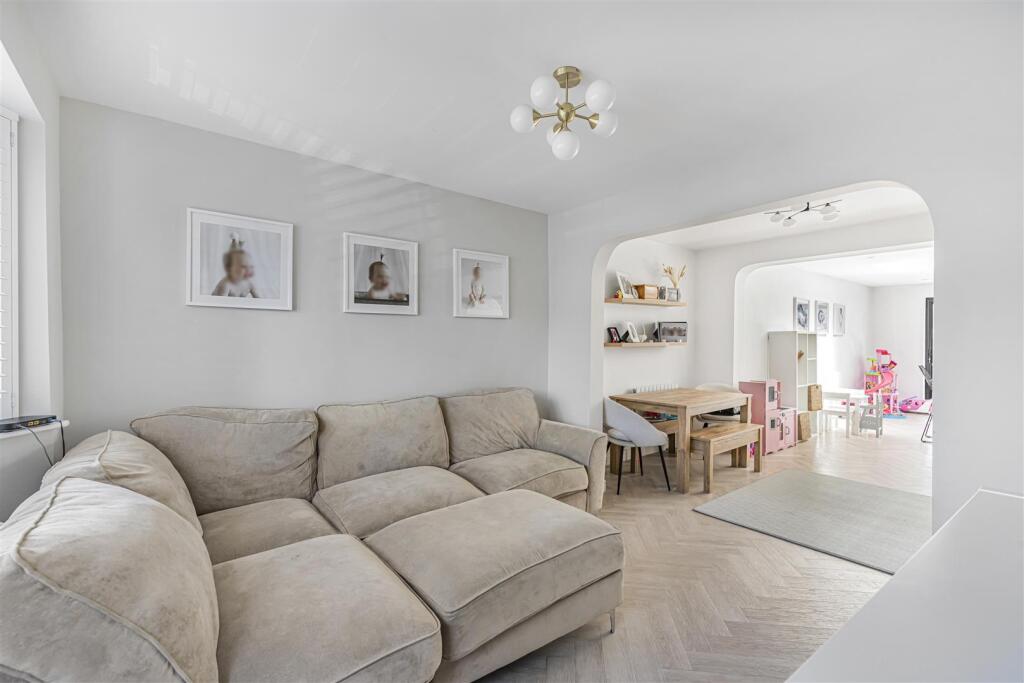 House in Sidcup, Falconwood - View 5