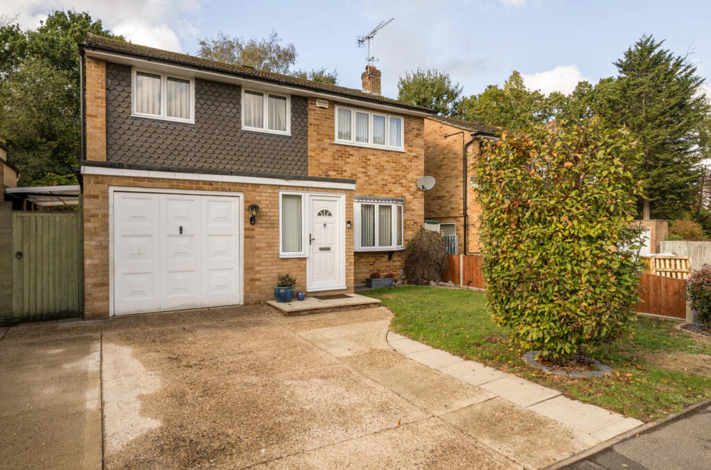 Main image of property: Whistley Close, Bracknell, Berkshire