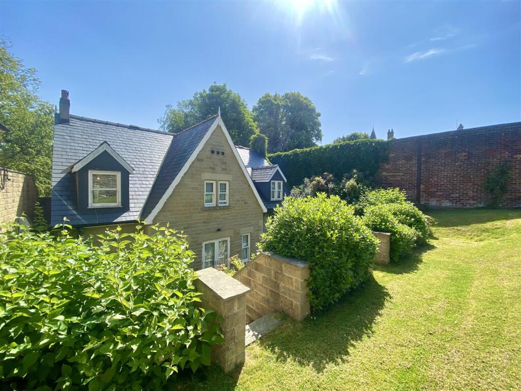 Main image of property: Beech Tree Mews, Psalter Lane
