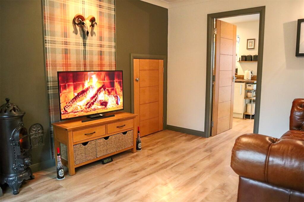 House in Motherwell, North Lanarkshire - View 3