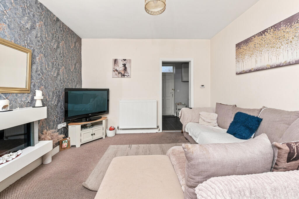 House in Kirklees, West Yorkshire - View 2