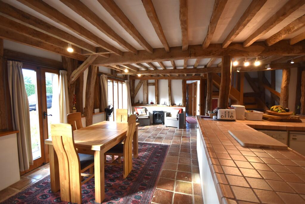 House in Portsmouth - More