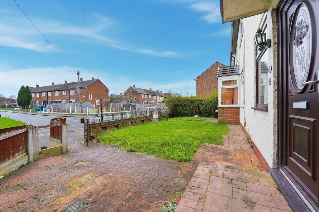 Willow Road, Manchester, M31 photo 2