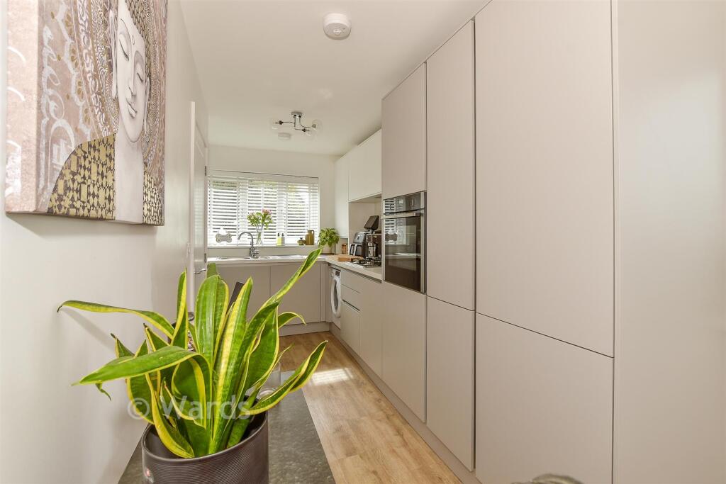 House in Tonbridge - View 4