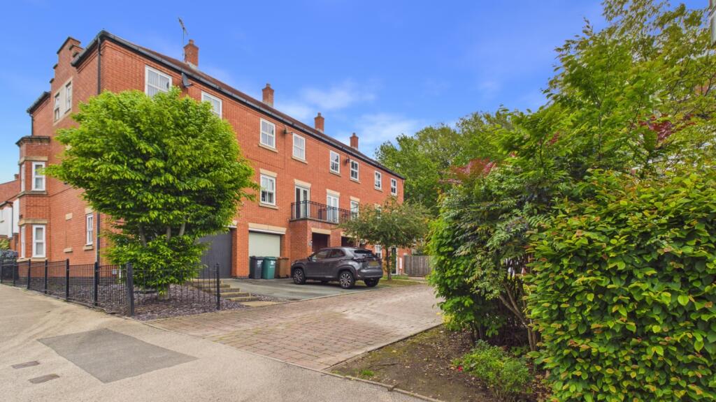 Main image of property: 38 Nether Hall Avenue, Birmingham