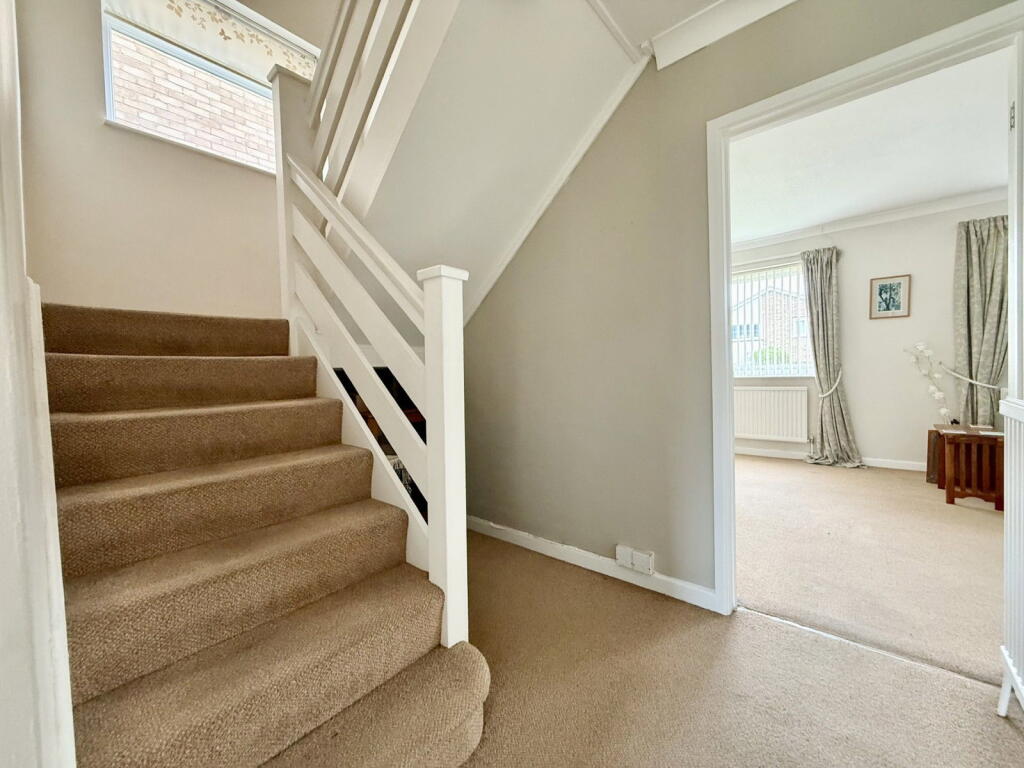 House in Gloucester - View 5