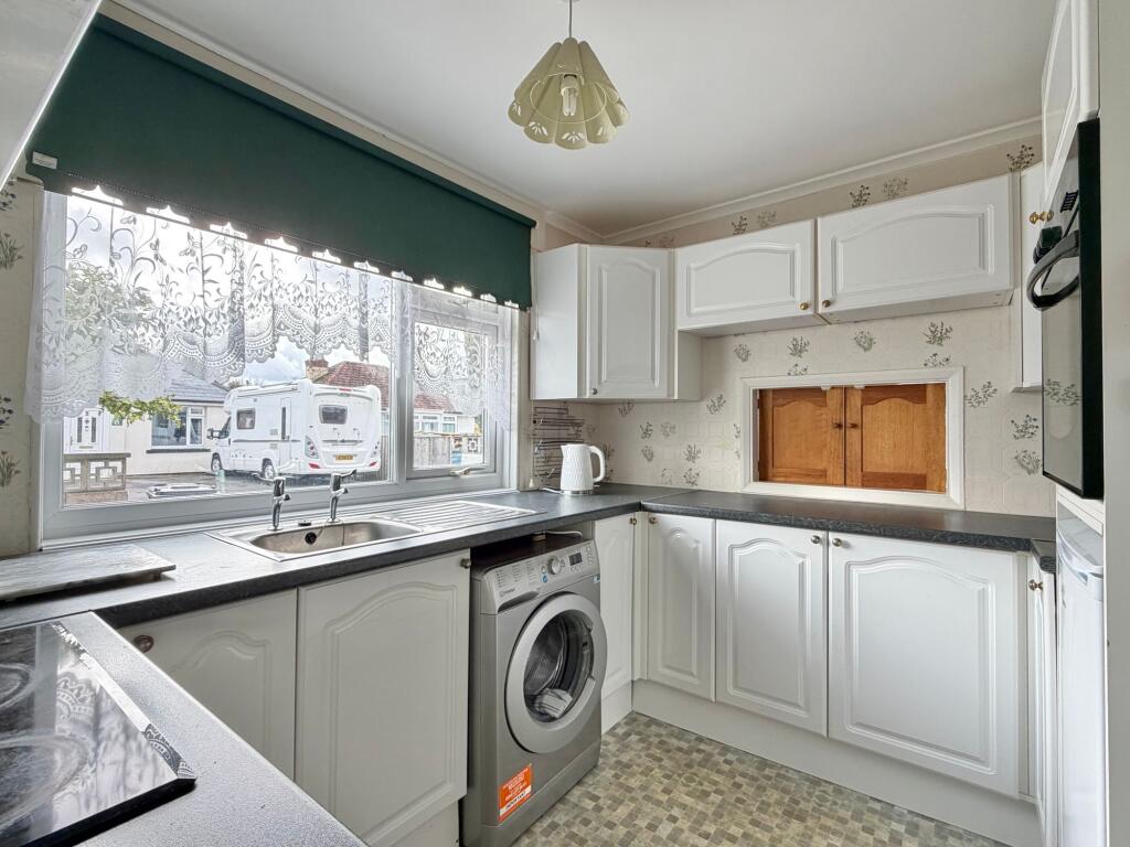 Leaze Road, Kingsteignton, TQ12 photo 3