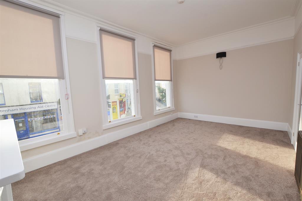 Apartment in Cheltenham, Marle Hill, Pittville - View 5