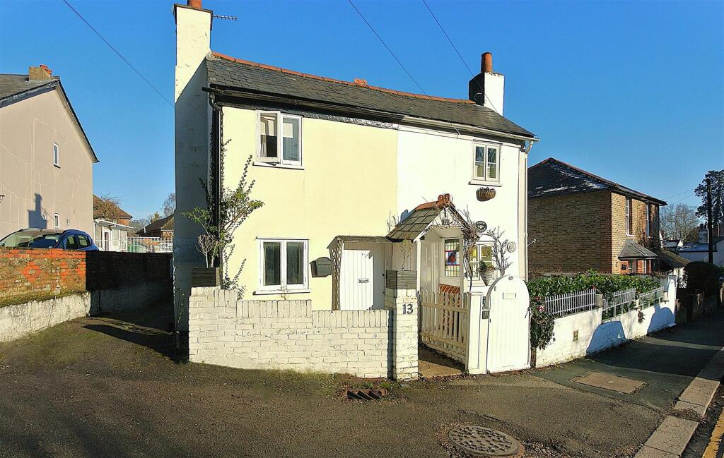 Main image of property: Middle Hill, Englefield Green