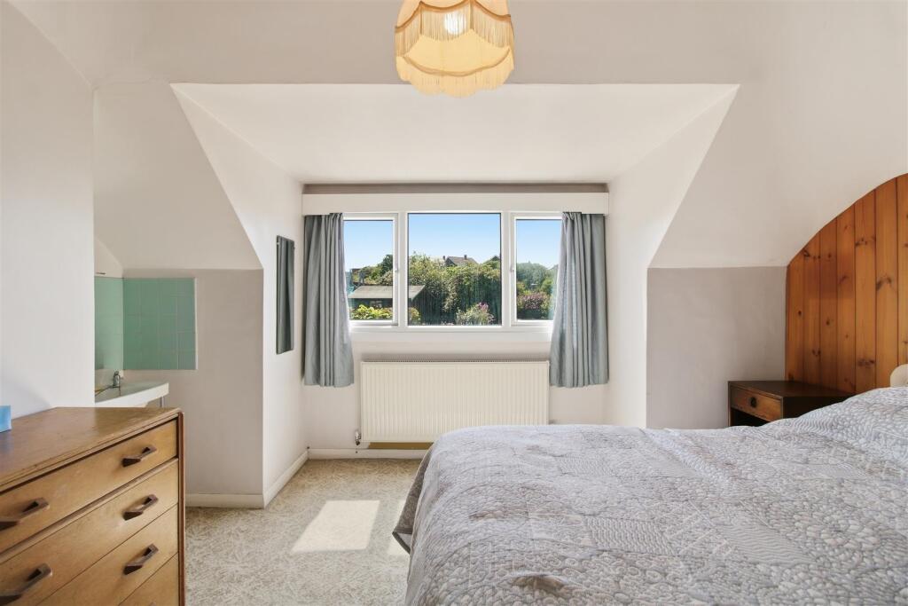 Hill Rise, Seaford photo 4