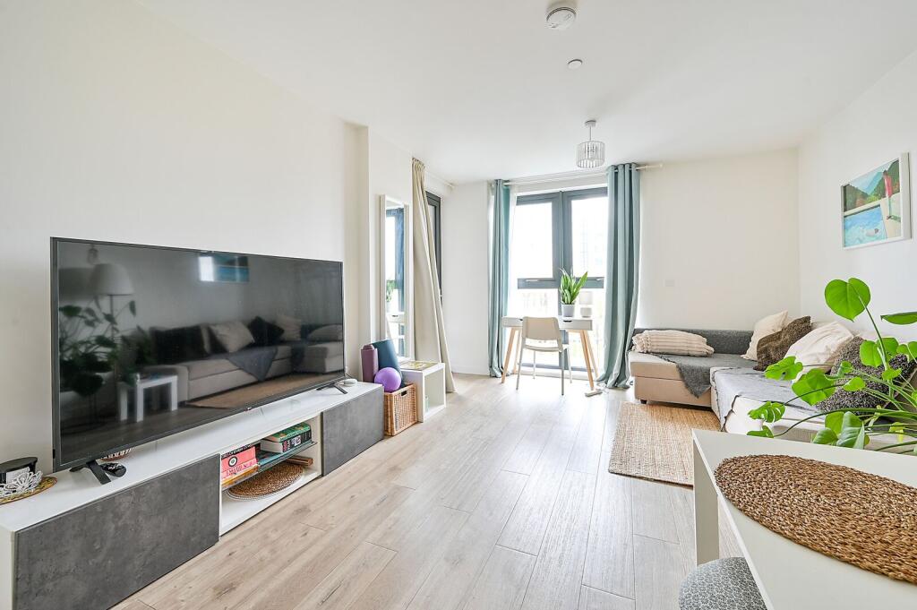 Apartment in London - View 5