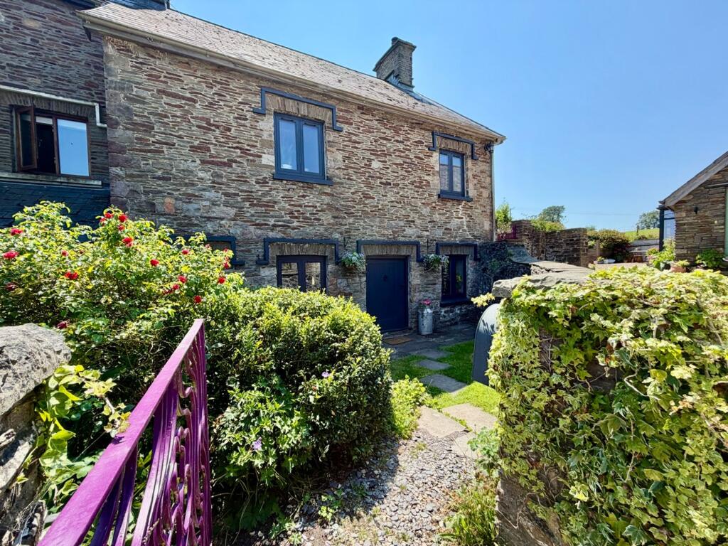 Argoed, Blackwood, NP12 - More