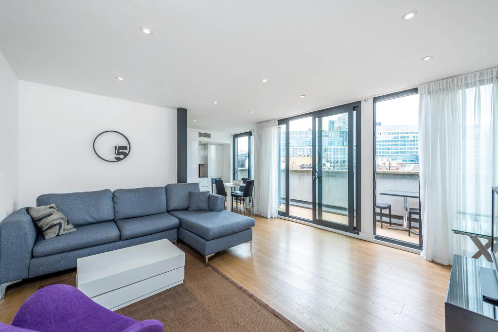 Main image of property: Flat 12, Godolus House, 148 Commercial Street, London, E1