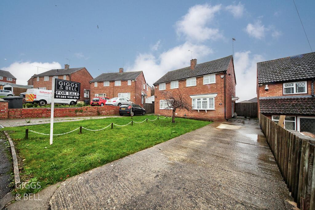 Main image of property: Redwood Drive, Luton, Bedfordshire, LU3