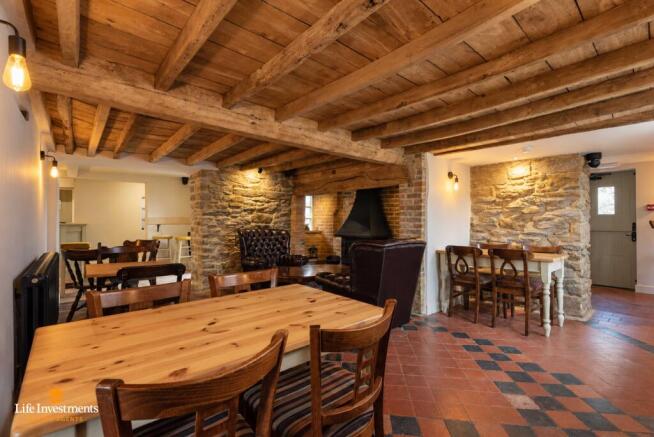 Restaurant Area One