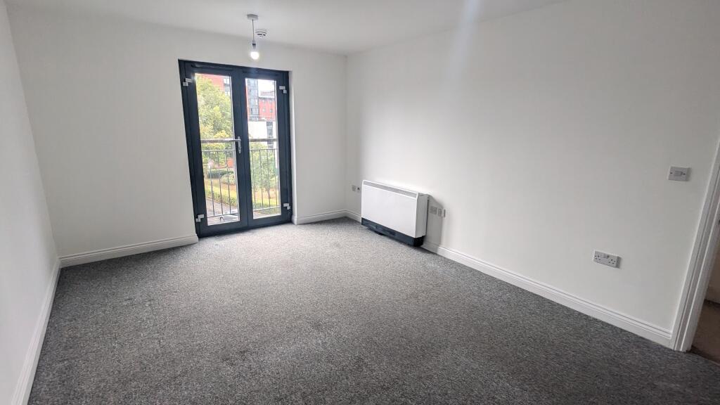 Apartment in Southampton - View 4