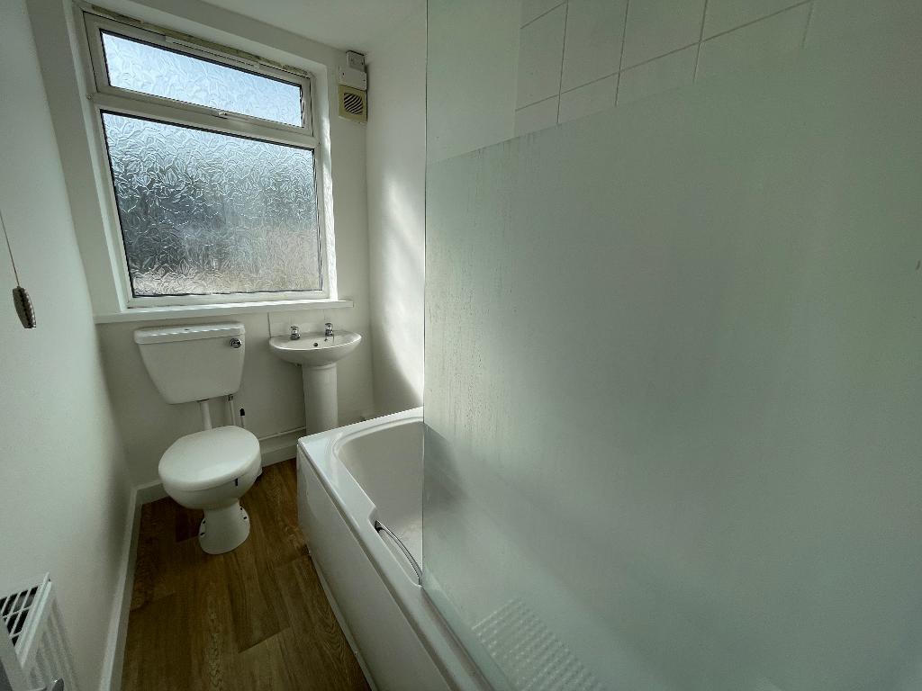 House in Hull, Kingston upon Hull - View 4