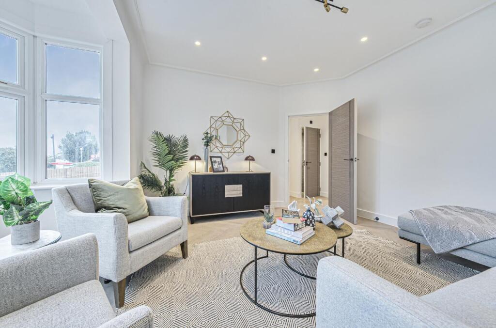 Lullington Garth, Woodside Park - View 3